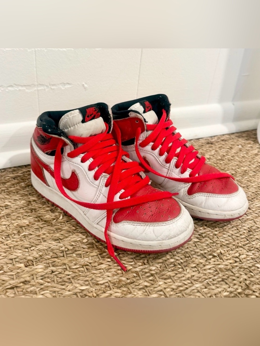 Nike Air Jordan 1 Mid “ Chicago” White Red - Size 5 GS
